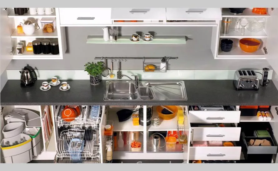 Biến Bếp Cũ Thành Sang Với Phụ Kiện Tủ Bếp Nhôm Kính