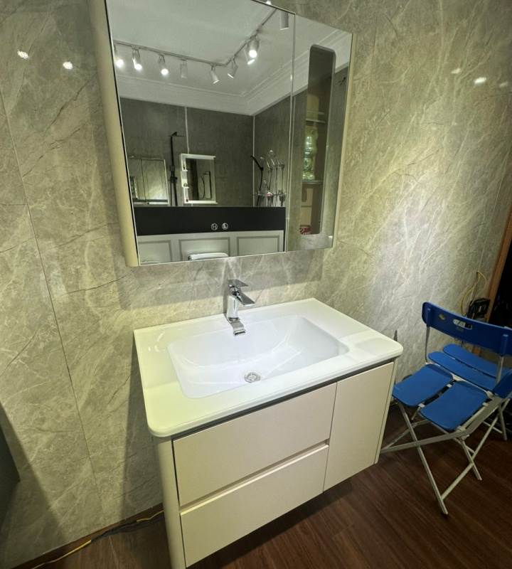 31.jpg Tủ lavabo cánh inox