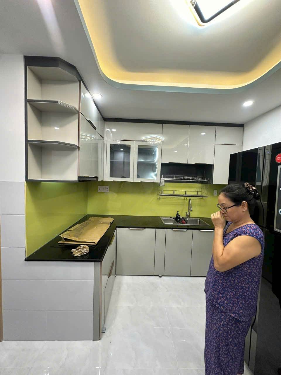 Tủ Bếp Hợp Kim Nhôm Nguyên Tấm