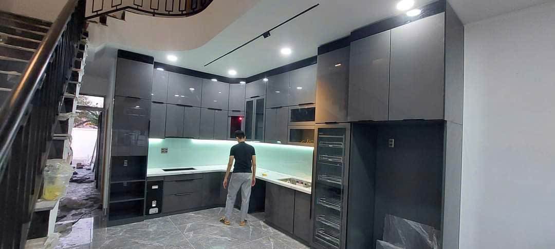 Tủ Bếp Nhôm Hợp Kim Lá Ghép