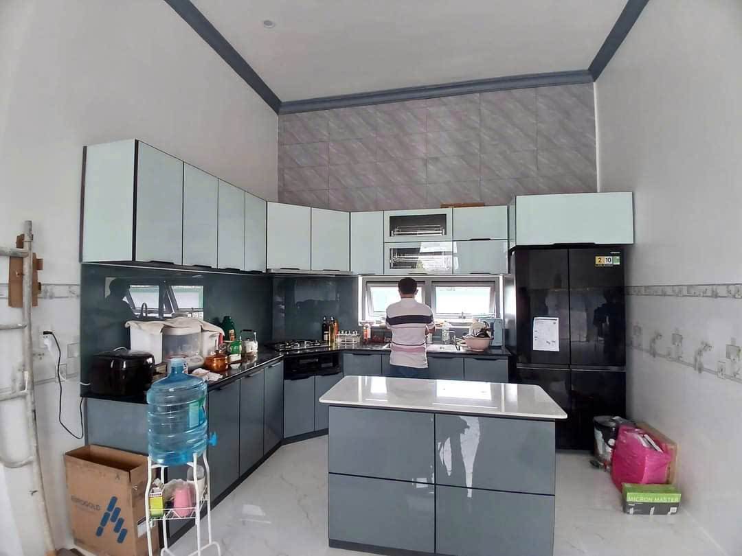 Nhom_hop_kim24.jpg Tủ Bếp Nhôm Hợp Kim Lá Ghép