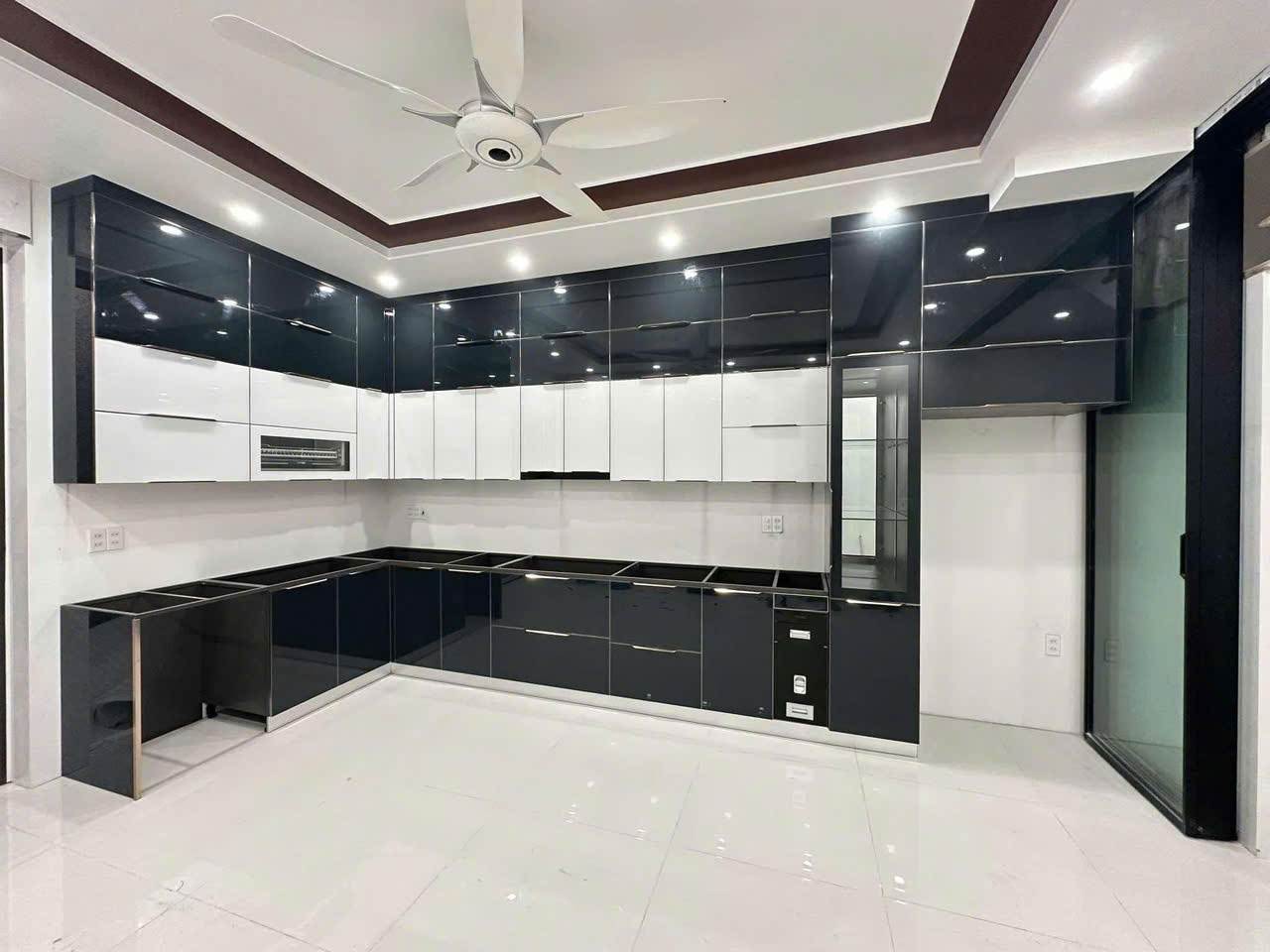 Tủ Bếp Chữ L