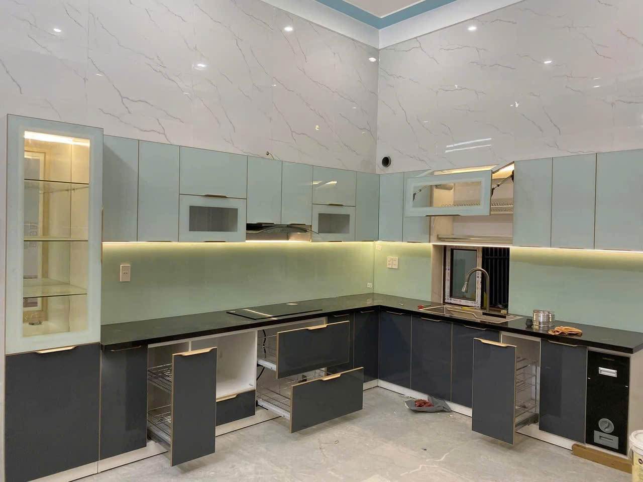 Tủ Bếp Hợp Kim Nhôm Cao Cấp