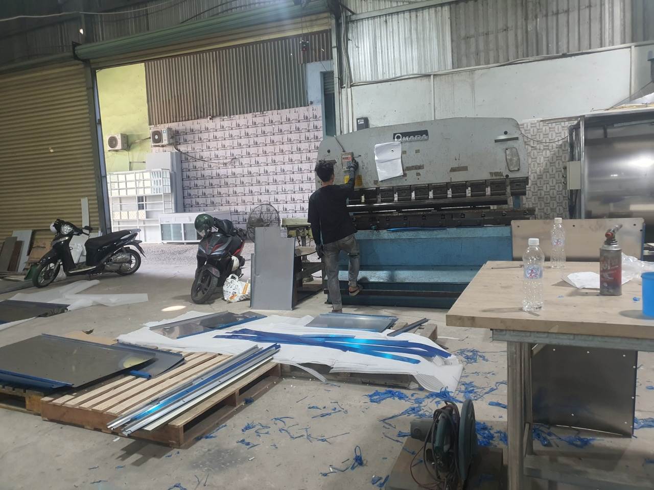 Tủ bếp Inox cánh Acrylic