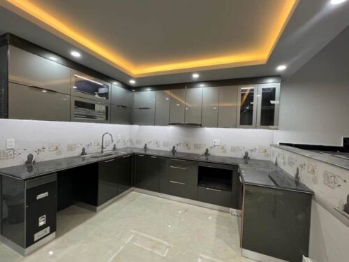 tu-bep-chu-u-3-20260414-073449.jpg Tủ Bếp Nhôm Cao Cấp