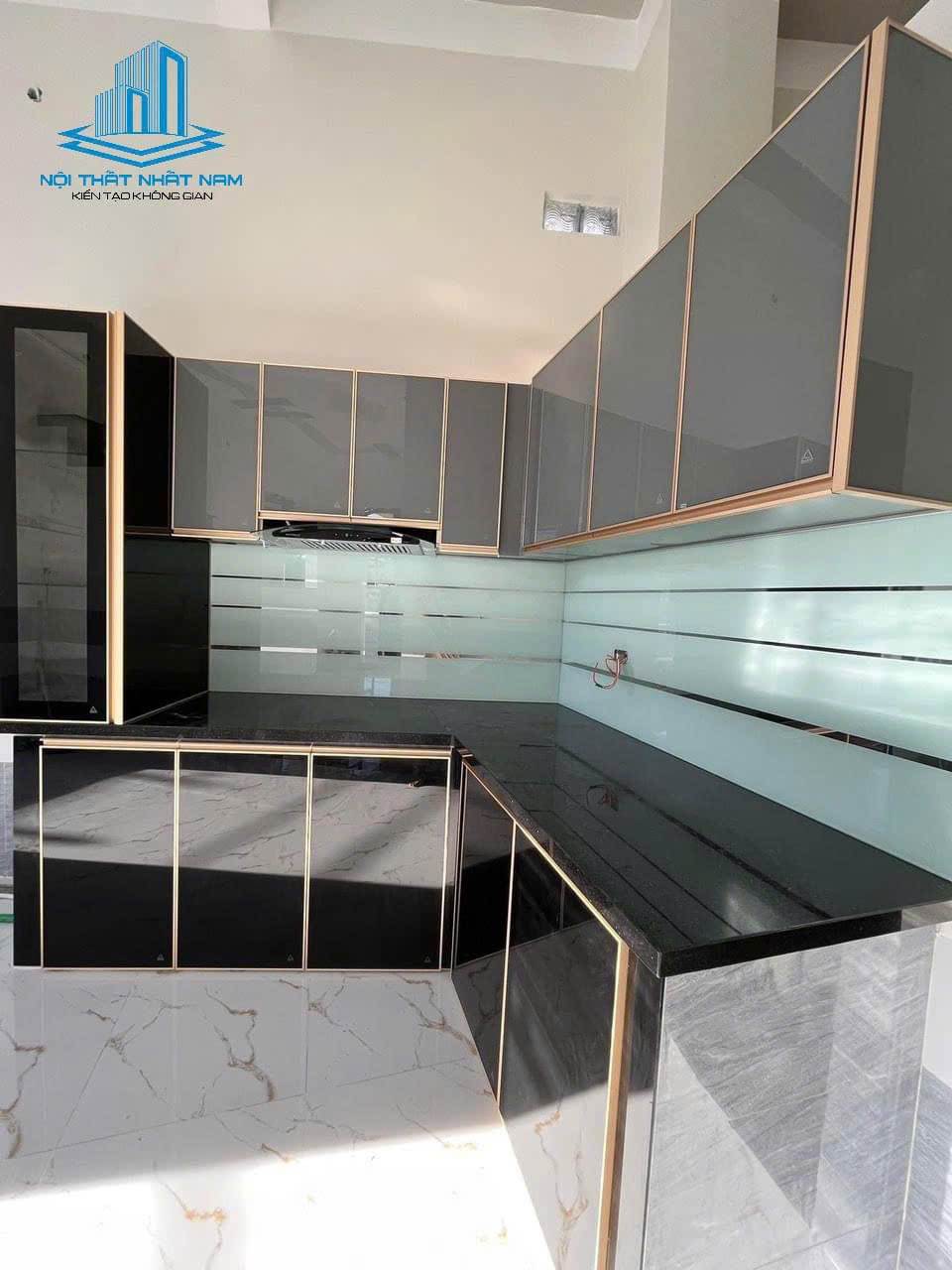 Tủ Bếp Khung Inox Cánh Nhôm