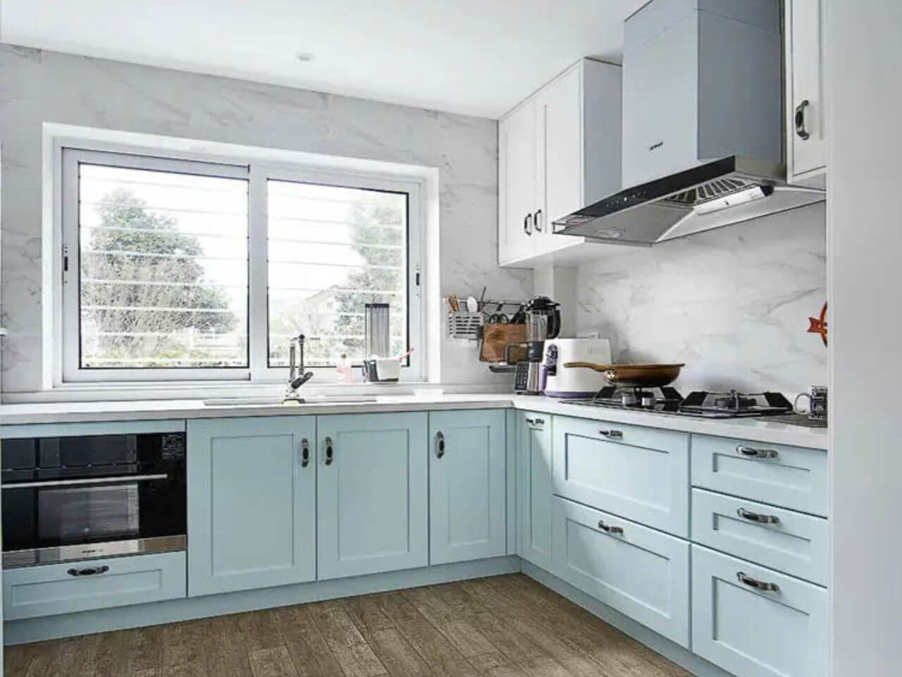 Tủ Bếp Inox Cánh Huỳnh Tân Cổ Điển