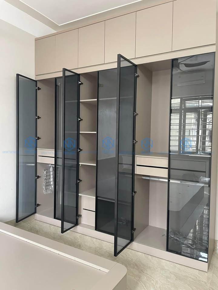 Tủ Quần Áo Nhôm Cánh Kính Cường Lực