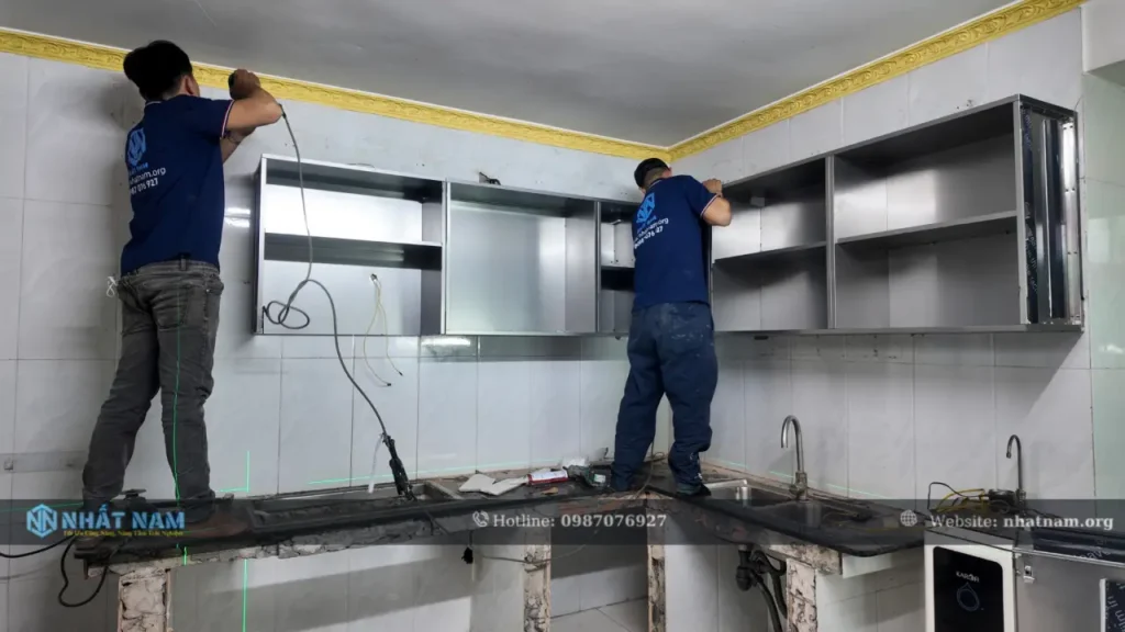 Công Trình Anh Liệt, Quận 12 – Tủ Bếp Inox 304 Caro Cánh Kính